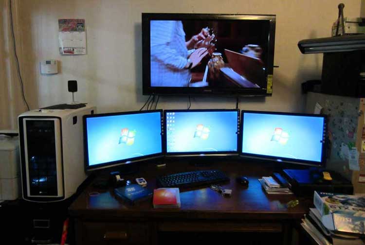 3screens.jpg